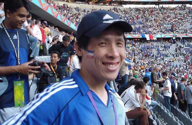 体育主播詹启圣脑出血昏迷后离世。（图／取自詹怡宜facebook）