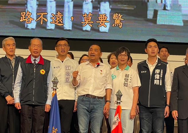 侯友宜出席黄埔建校、建军百年系列活动，强调自己当选将恢復行宪纪念日休假。（张亦惠摄）