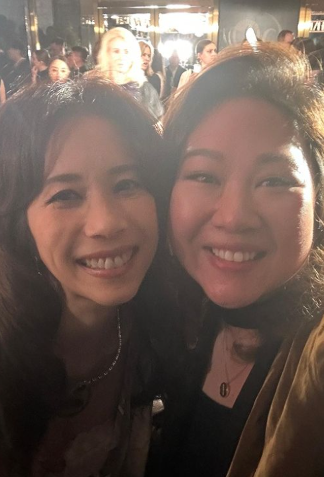 莫文蔚与名媛曾昭怡的合照遭酸 。(图/撷取自曾昭怡IG)