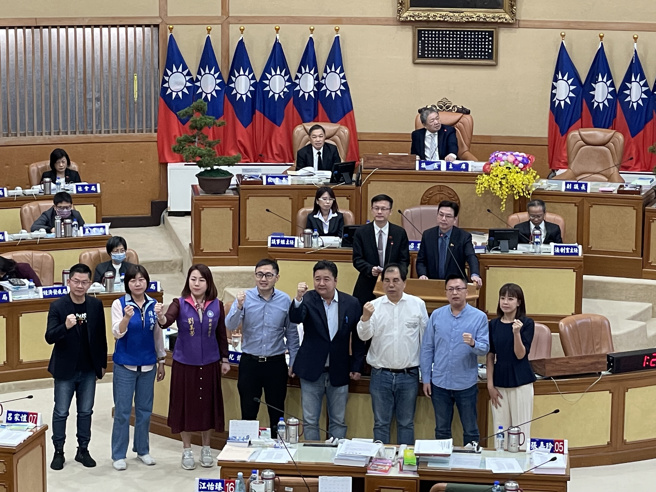 土城國中段考遭爆關說 藍喊「政治力退出校園」 劉和然這樣說（蔡亞樺 攝）