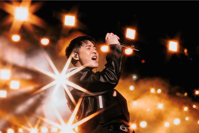 周汤豪上周末于新加坡One Love Asia Festival 音乐节演出。（IMC Live Global提供）