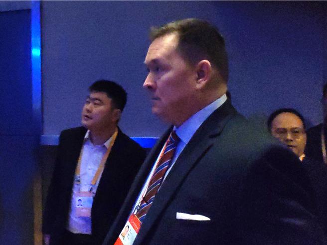 前美国国防官员施灿德出席香山论坛时表示，台海短期内要避免危机，两岸应保持交谈、不中断政府接触。（吴泓勋摄）