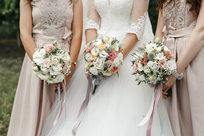 日前一名新婚人妻于Dcard发文，与网友分享自己一段不愉快的婚宴经歷。（示意图 / shutterstock）