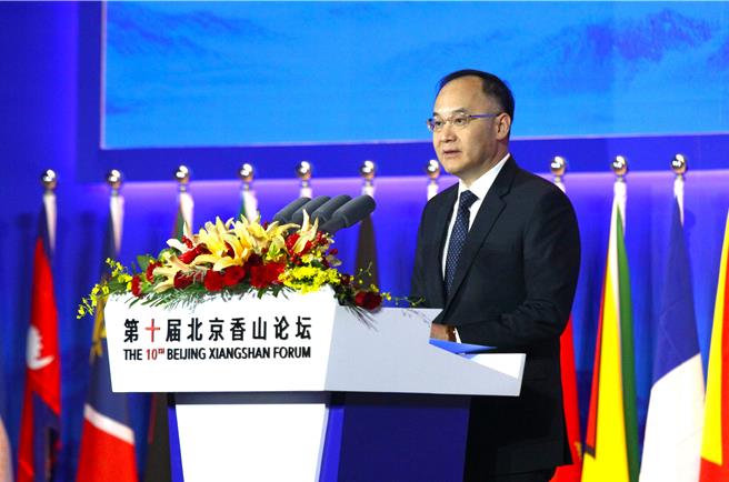 大陆外交部部长助理农融10月31日出席北京香山论坛演讲，表示大陆发布的全球安全倡议为推动热点问题政治解决而努力，包含俄乌与以巴衝突。（吴泓勋摄）