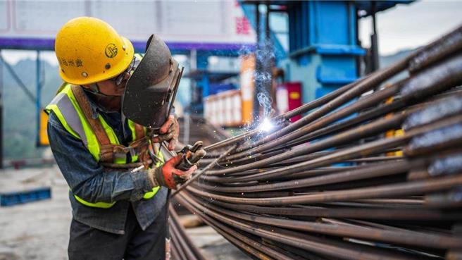 大陸國家統計局31日公布數據顯示，10月份全國製造業PMI為49.5％，時隔兩個月降至收縮區間。（新華社資料照片）