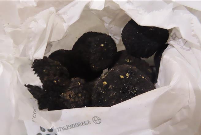 2批义大利进口黑松露检出重金属不合格。（食药署提供）