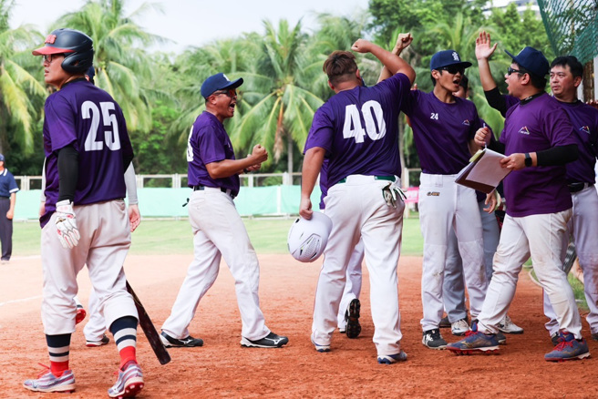 南山人寿强打健康牌策略，企业内部运动赛事也毫不马虎，参赛选手也卯足全力，打出一场场精彩赛事。(图:南山人寿提供)