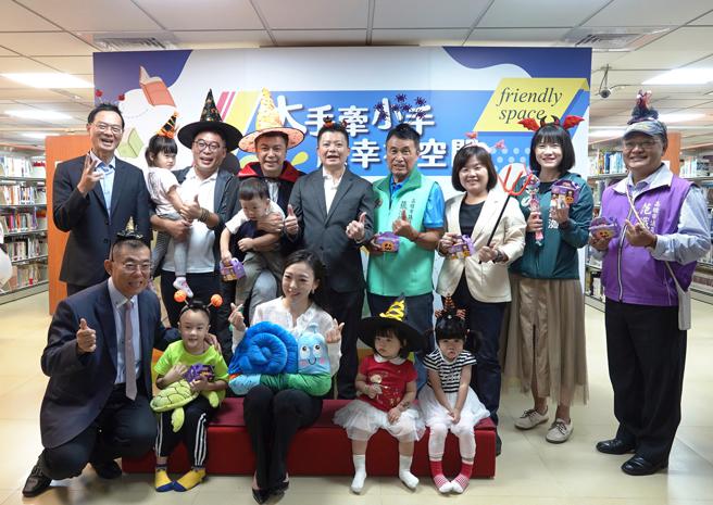 高市議會親子友善空間大受歡迎。（圖片來源：高雄市議會提供）