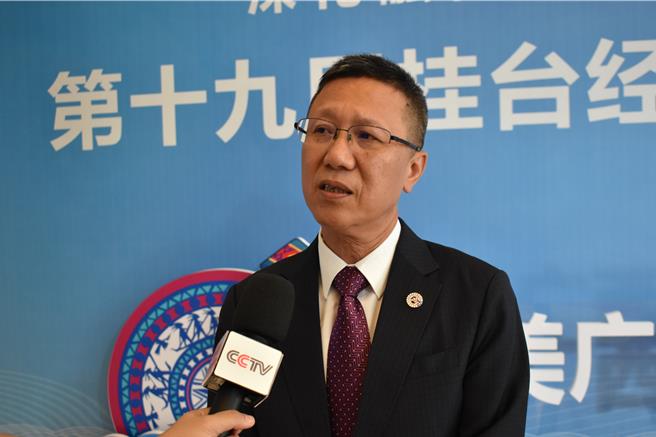 东莞台协会长陈宏钦31日出席桂台经贸文化合作论坛。（陈冠宇摄）