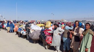憂遭巴基斯坦驅逐 綿延7公里無證阿富汗人急離境
