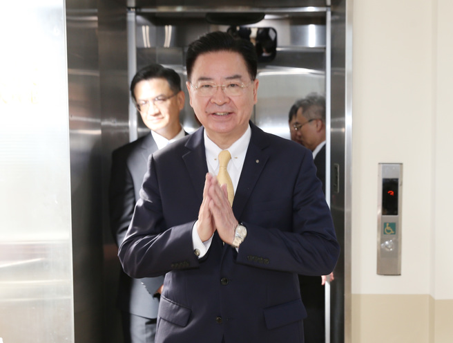 外交部長吳釗燮2日前往立法院備詢。（姚志平攝）