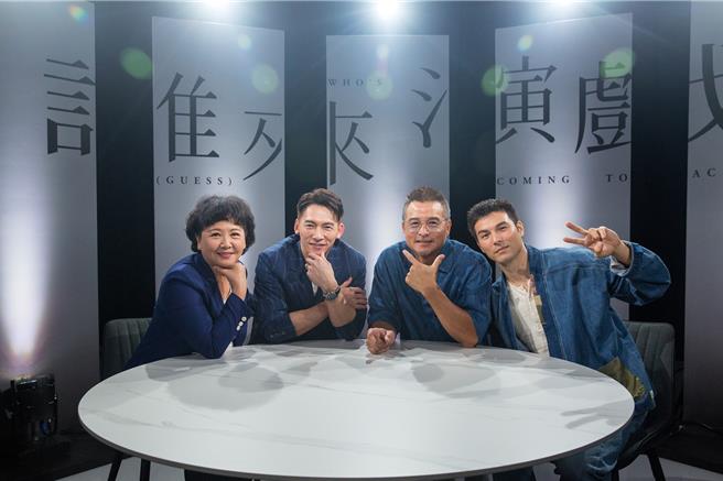 温升豪（左2起）、李铭顺及凤小岳三与主持人王琄分享演戏心情及熟男魅力。（镜电视提供）