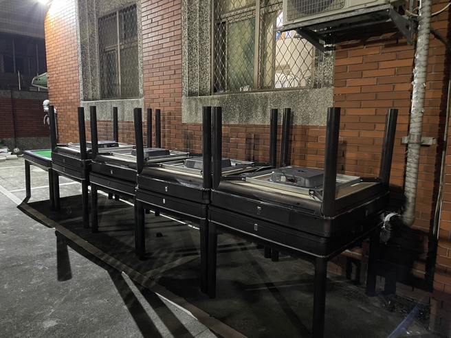 棋牌社挂羊头卖狗肉，惨沦赌徒乐园。（图 / 刘咏韵翻摄）