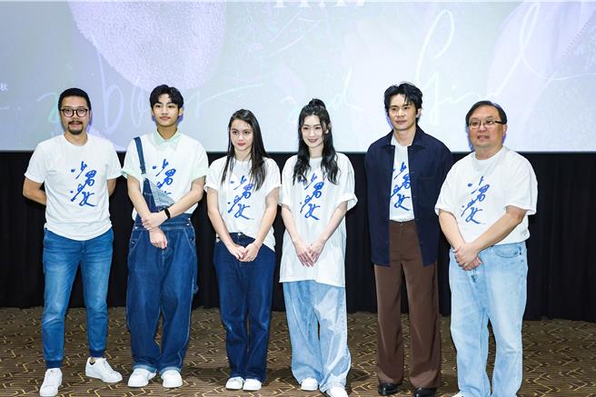 導演許立達（左起）、胡語恆、尹茜蕾、管罄、姚淳耀、監製唐在揚出席《少男少女》媒體試片。（羅永銘攝）
