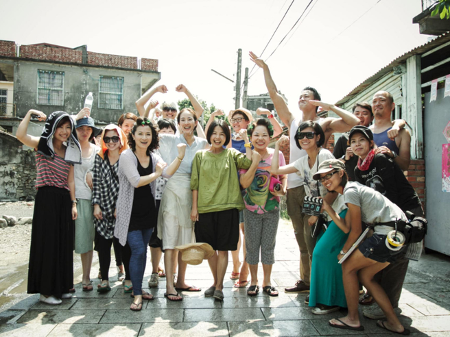 張鈞甯參演電影《只要一分鐘》，與陳慧翎導演結緣。（圖／翻攝自張鈞甯 臉書）