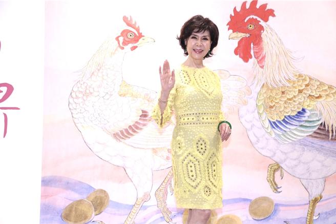 白嘉莉展示百幅作品。（陳俊吉攝）