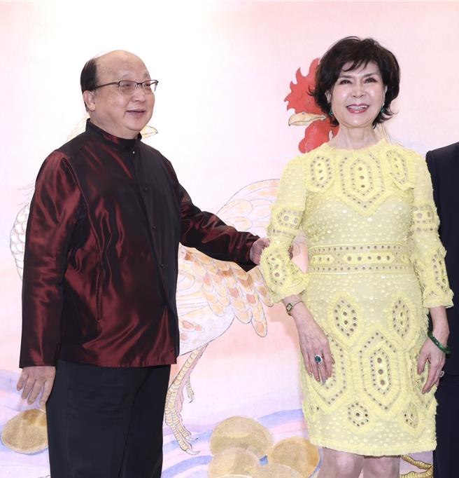 好有胡自強（左）今特地到場支持白嘉莉。（陳俊吉攝）