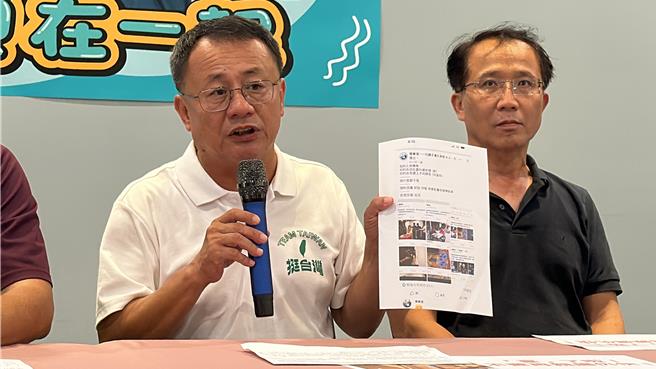 民進黨台東立委參選人賴坤成（左）今遭控罵助理笨，他與多名助理開記者會澄清並呼籲正向選舉。（蔡旻妤攝）