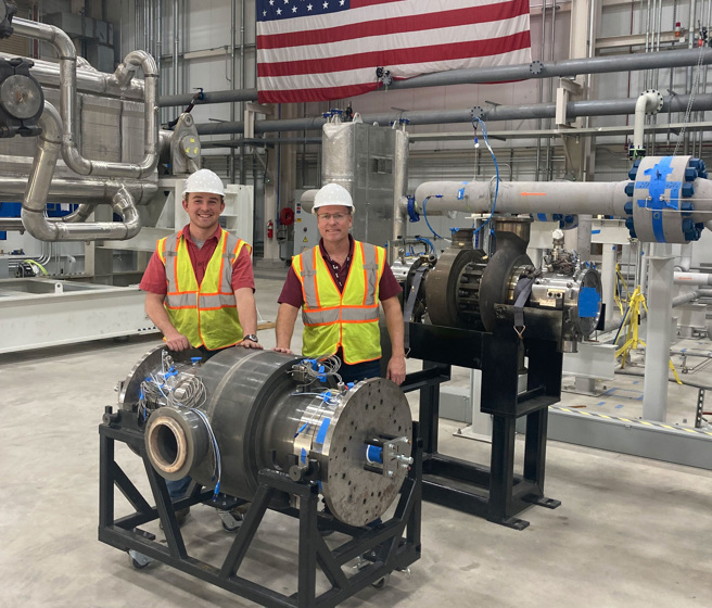 这座体积不大的涡轮机，以高压二氧化碳为介质，功率达到1千万瓦。(图/SwRI )