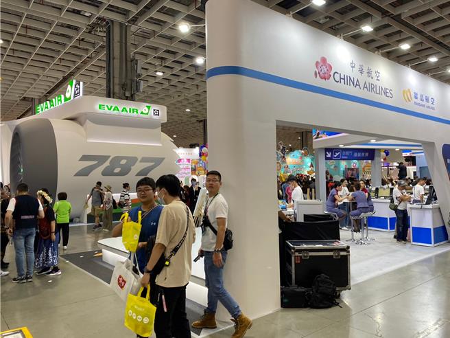 2023台北國際旅展（ITF）今起至11月6日在台北南港展覽館登場，今年有約1300個攤位展出。（陳祐誠攝）