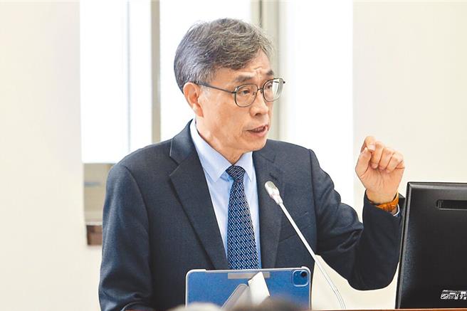 农业部代理部长陈骏季今天接受「官我什么事」专访时表示，陆方透过不同管道瞭解我国与其贸易相关资讯，透过立院质询说出我国策略，「就是在帮中国」。（本报资料照片）