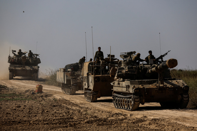 拜登政府预期以巴战事会在未来几天进入新阶段，以军会降低空袭规模并集中于战术性的地面作战。（图／路透社）