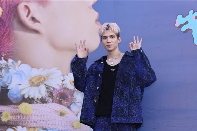 派伟俊4日举办新专辑《去妳的假日》台北签唱会。（罗永铭摄）