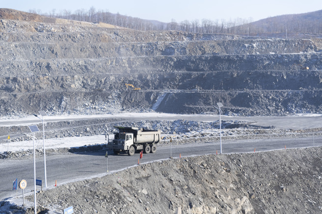 黑龙江的石墨採矿场。(图/ 新华社)
