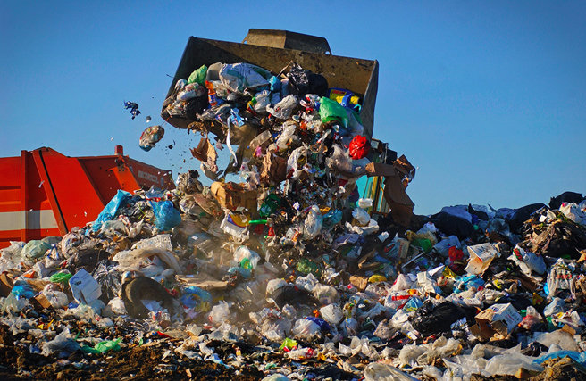 大陆云南一处垃圾处理站发生工安意外，2名清洁工当场惨死。（示意图／达志影像）