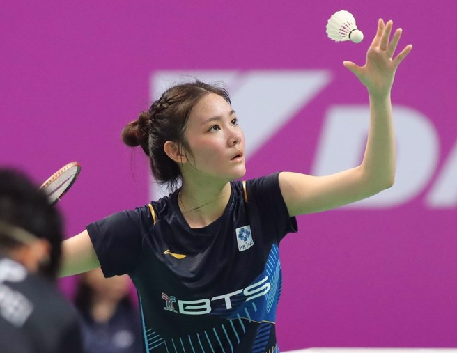 泰國16歲羽球女將碧查夢受到不少台灣球迷歡迎。（資料照／鄭任南攝）