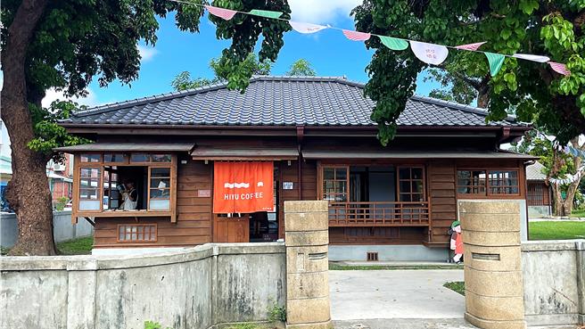 台东北町日式宿舍群碍于经营难度高及资金需求庞大，近3年来委外招商多次流、废标，台东县文化处预计今年11月重新公告招标，採全区11栋统包的方式委外经营。（萧嘉蕙摄）