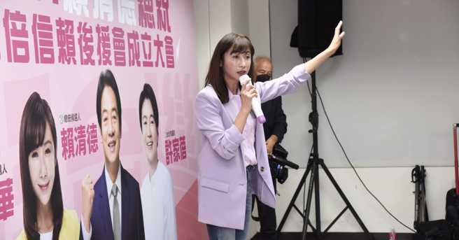 已表態要參選台北市第七選區信義、南松山立委的台北市議員許淑華5日在臉書上分享，她和台北市議員許家蓓、張文潔在這週舉辦後援會與親子園遊會。（取自許淑華臉書）