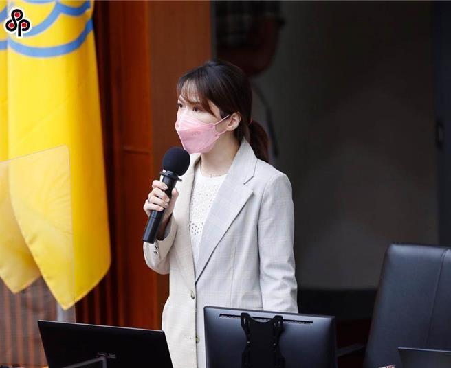 赖清德竞总发言人戴玮姗称，徐春莺应该问柯办总干事黄珊珊，当时为何在脸书上证实徐本人曾是共产党党员。对此，柯办回应，戴议员不知是阅读能力有问题，或是想打混战。（报系资料照片）