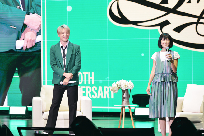 金俊秀（左）暌违8年来台，与粉丝庆祝出道20周年。（希林国际提供）