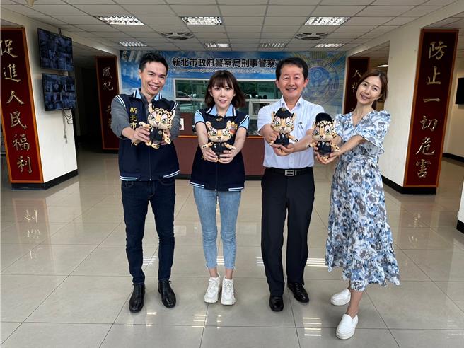 新北市警察局邀請藝人伊正、楊尹嵐、吳鈴山及專業攝影團隊拍攝識詐宣導短片。（新北市警察局提供）