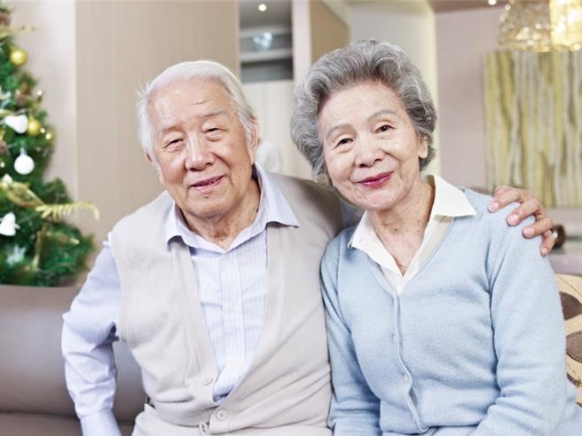 陆全国政协开通报会，重点关切人口老龄化议题。（达志影像）