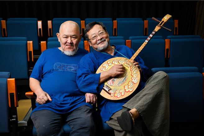 陈明章（右）、林正盛互相爆料。（镜电视提供）