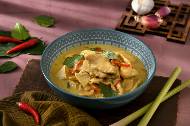 绿咖哩鸡受到许多消费者欢迎。（图／无敌软糖提供）