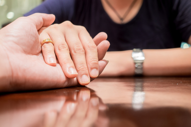 小指特徵可看出一个人的晚年和子女运势。(示意图/达志影像/shutterstock)