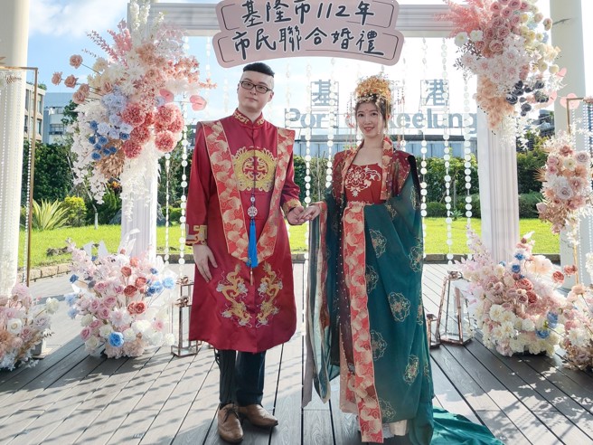 林立杰因罹患罕病，右腿装上义肢。（大同大学提供）