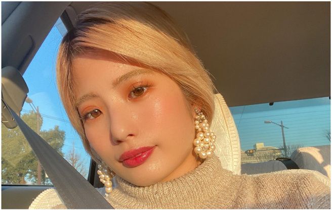 浜崎彩宣布离婚。（图／IG@aaaya109）