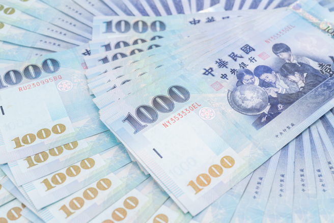 巨蟹、天秤及射手年底时事业爱情双得意，甚至还有贵人相助，帮助他们能赚进大把钞票。(示意图/达志影像)