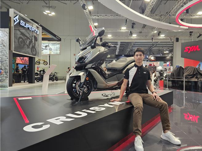 三陽工業董事吳奕成率隊參加2023 EICMA（米蘭機車展）。（三陽提供）