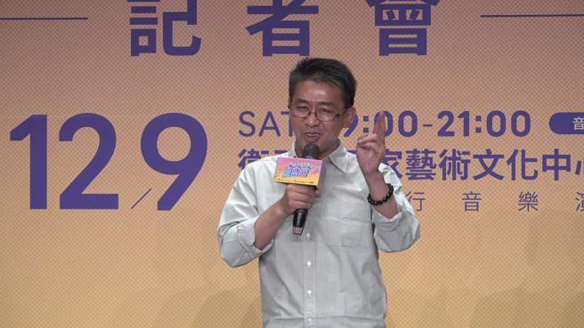 立委许智杰现场秀了一段客语歌曲。（图片来源：记者 赖君欣 摄）
