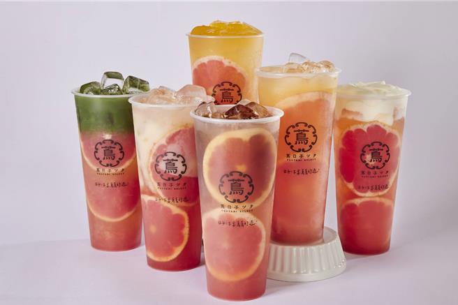 手摇饮「茑日子」选用大红肉西柚饮品推出新品，于新竹巨城茑巢、竹北远百茑巢及台中LALAPORT茑巢登场 。（ 茑日子提供／吴娮翎台北传真）