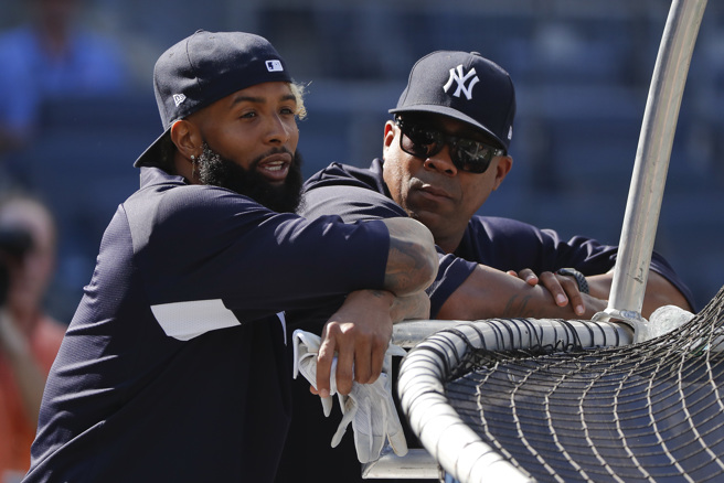 譚姆斯（右）下賽季前往白襪執教。（美聯社資料照）