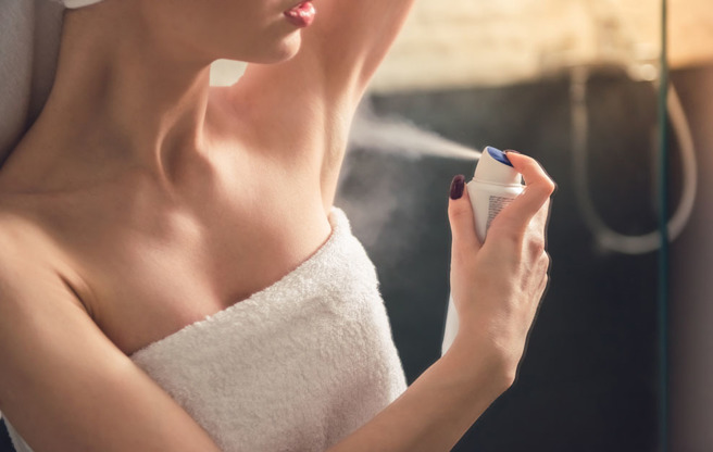 腋下狂喷止汗剂滋生细菌化脓，100公斤糖友微创手术摆脱狐臭。（示意图／达志影像）