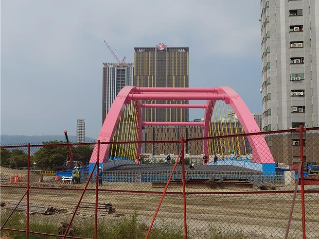 107期市地重划案包含龙德新路延伸至民族路、开发商业区等，能加强串联三民区重要干道、商业区，带动周边社区转型。（任义宇摄）