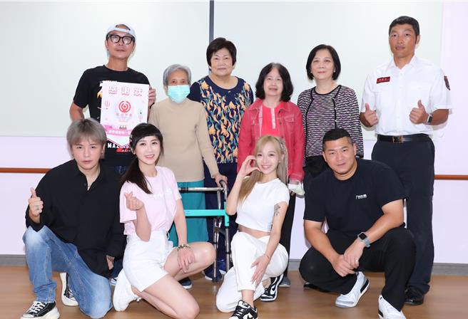 钱小豪、草爷、金志遥、蔡允洁、岚芯语等人今出席公益活动。（红心字会提供）