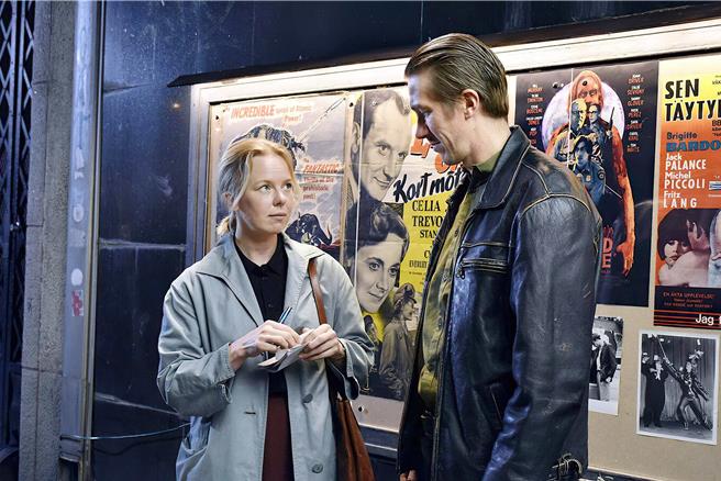 《落叶》男女主角尤西瓦塔寧（右）和阿尔玛波伊斯蒂双双提名欧洲电影奖影帝跟影后。（海鹏提供）